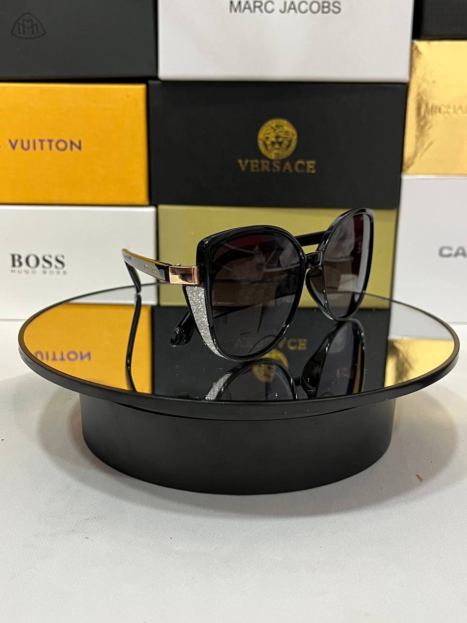 Chanel lunette + jimmy choo cadeau