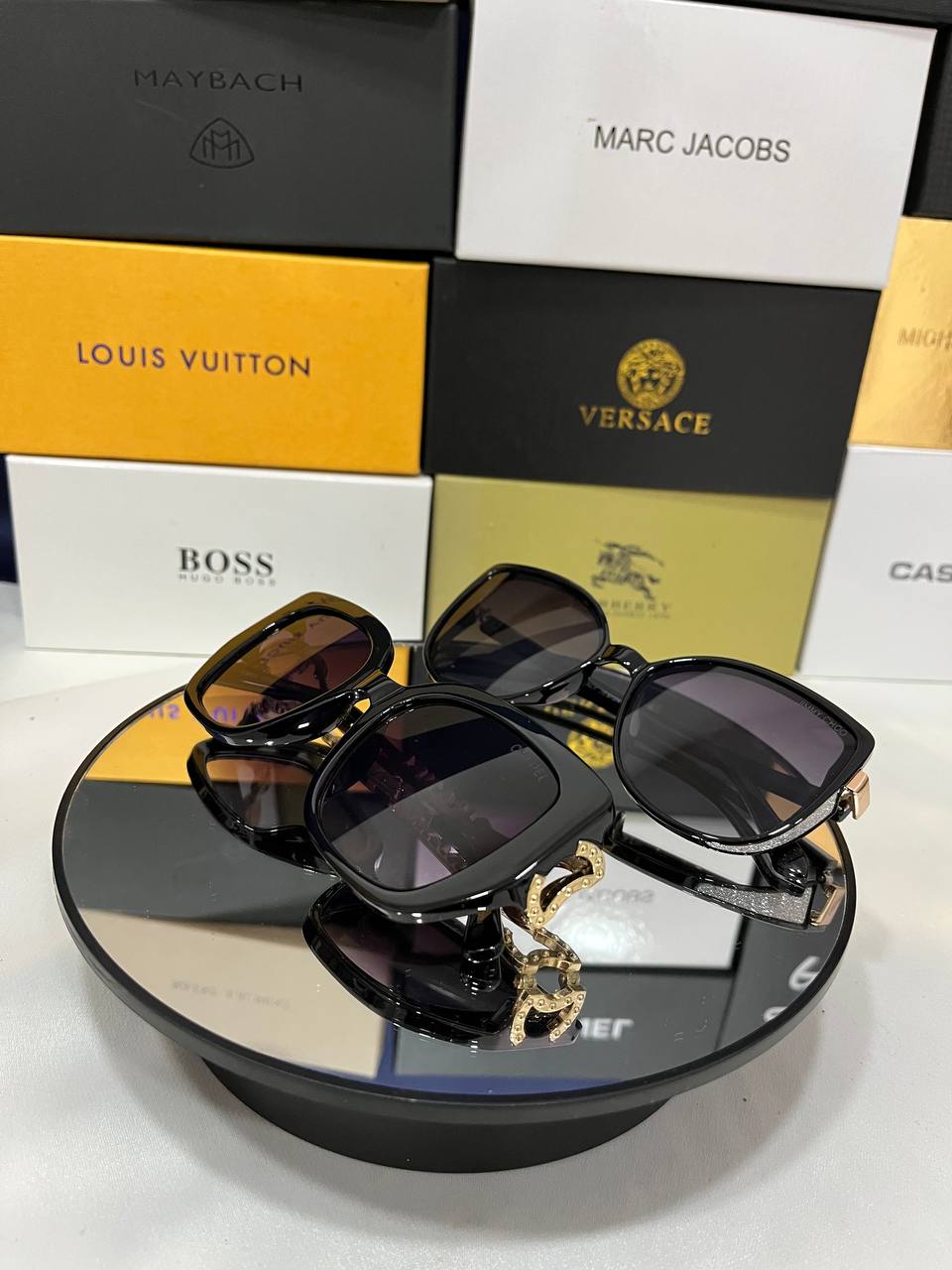 Chanel lunette + jimmy choo cadeau