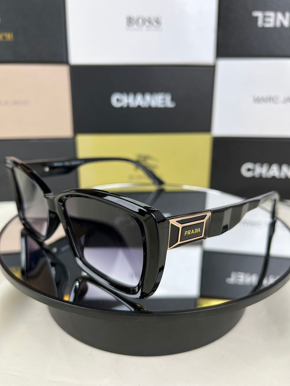 Prada reverse 2025
