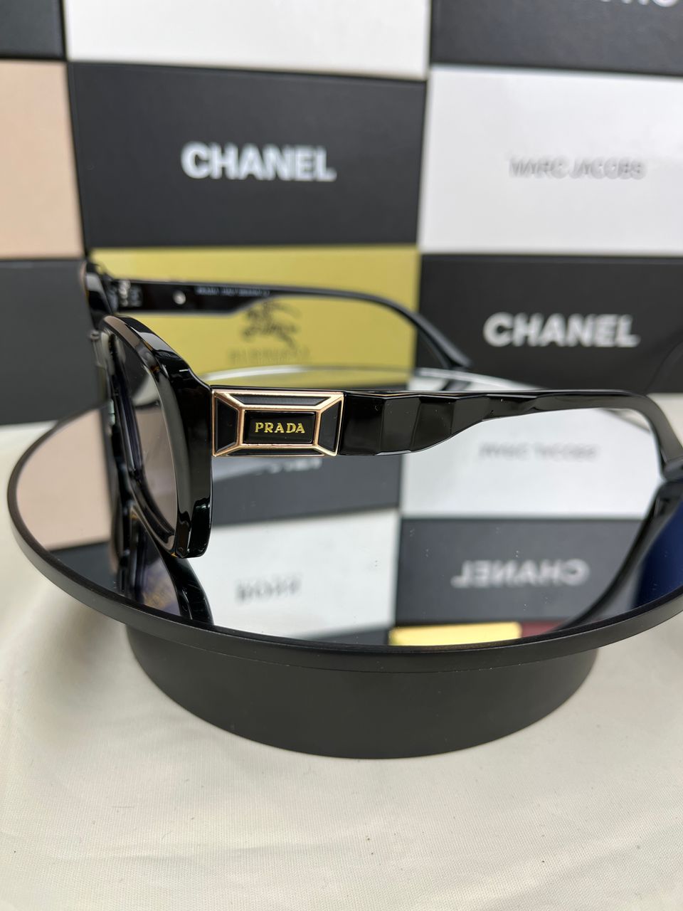 Prada reverse 2025
